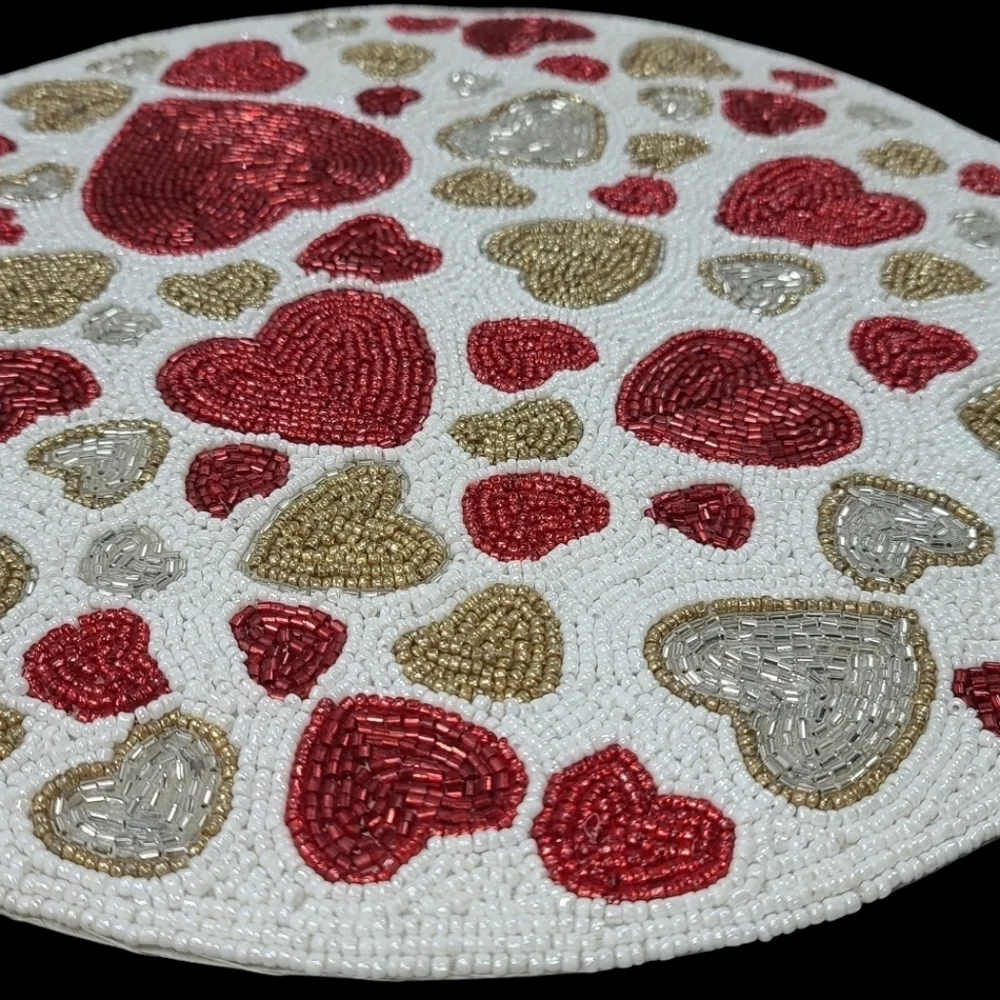 x4 Nicole Miller Sparkly Valentines Hearts of love Beaded Placemats Charger Set